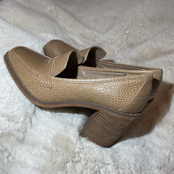 Vince Camuto Heeled leather loafers - Picture 4 of 5